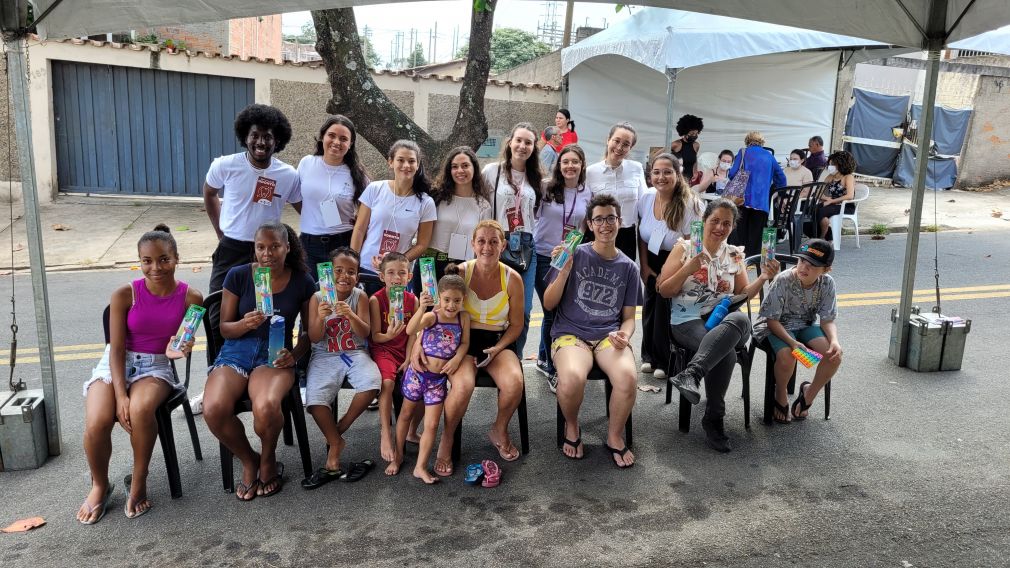 Alunos na Feira de Saúde