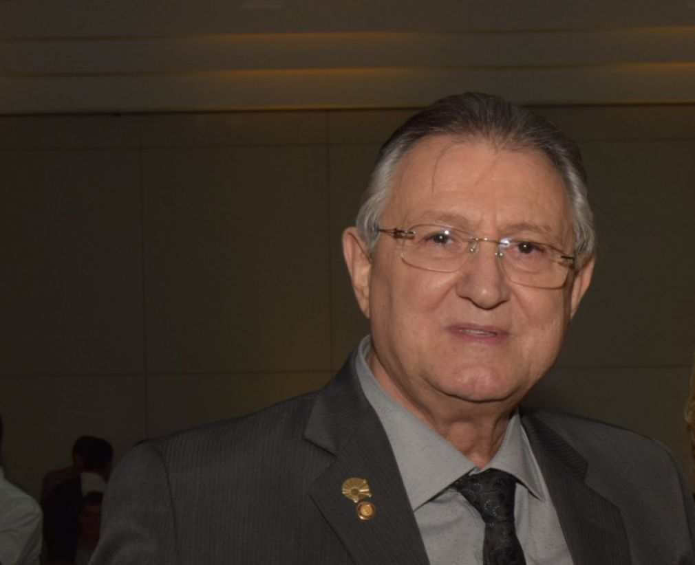 professor Antônio Wilson Sallum