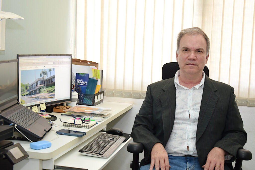 Prof. Pereira ganha Prêmio Proec