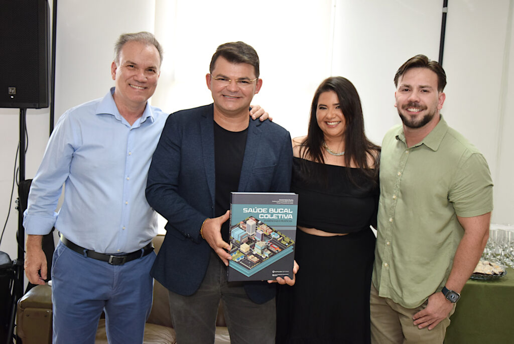 Lançamento de livro Pereira 1