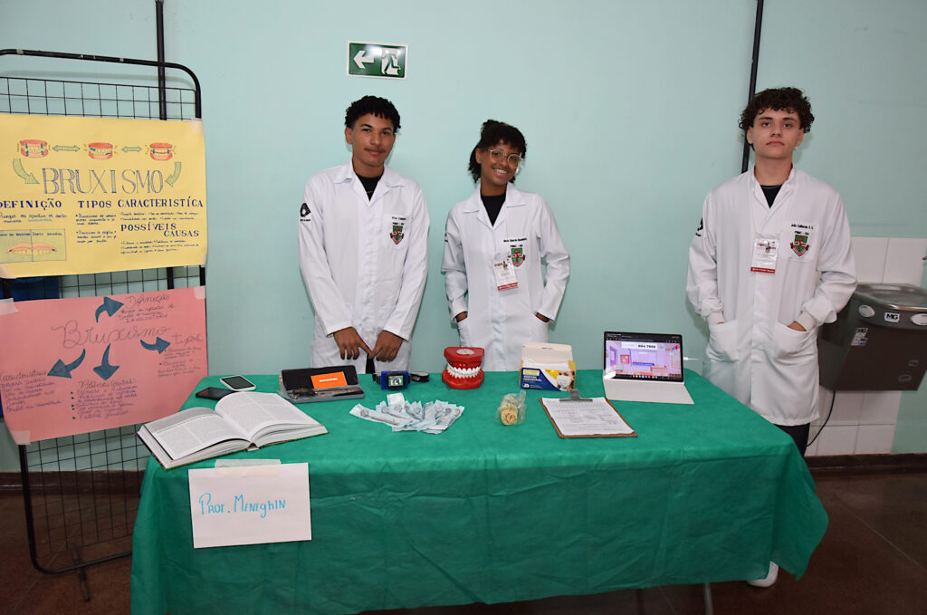 Pibic EM promove feira 2