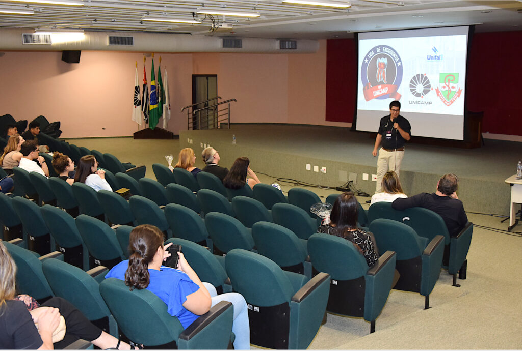 Professor Bruno Guimarães (FO-UNIFAL)