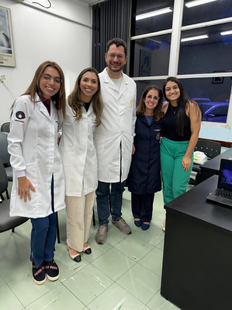 Hellen Carolliny de Souza Nicolau, Profa. Marina Marciano, Prof. Paulo Jorge Palma, Ana Cristina Padilha Janini, Rafaela Caires Santos