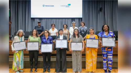 Câmara homenageia Profa. Luciane